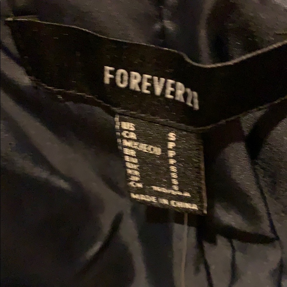 Leather jacket - Picture 3 of 4